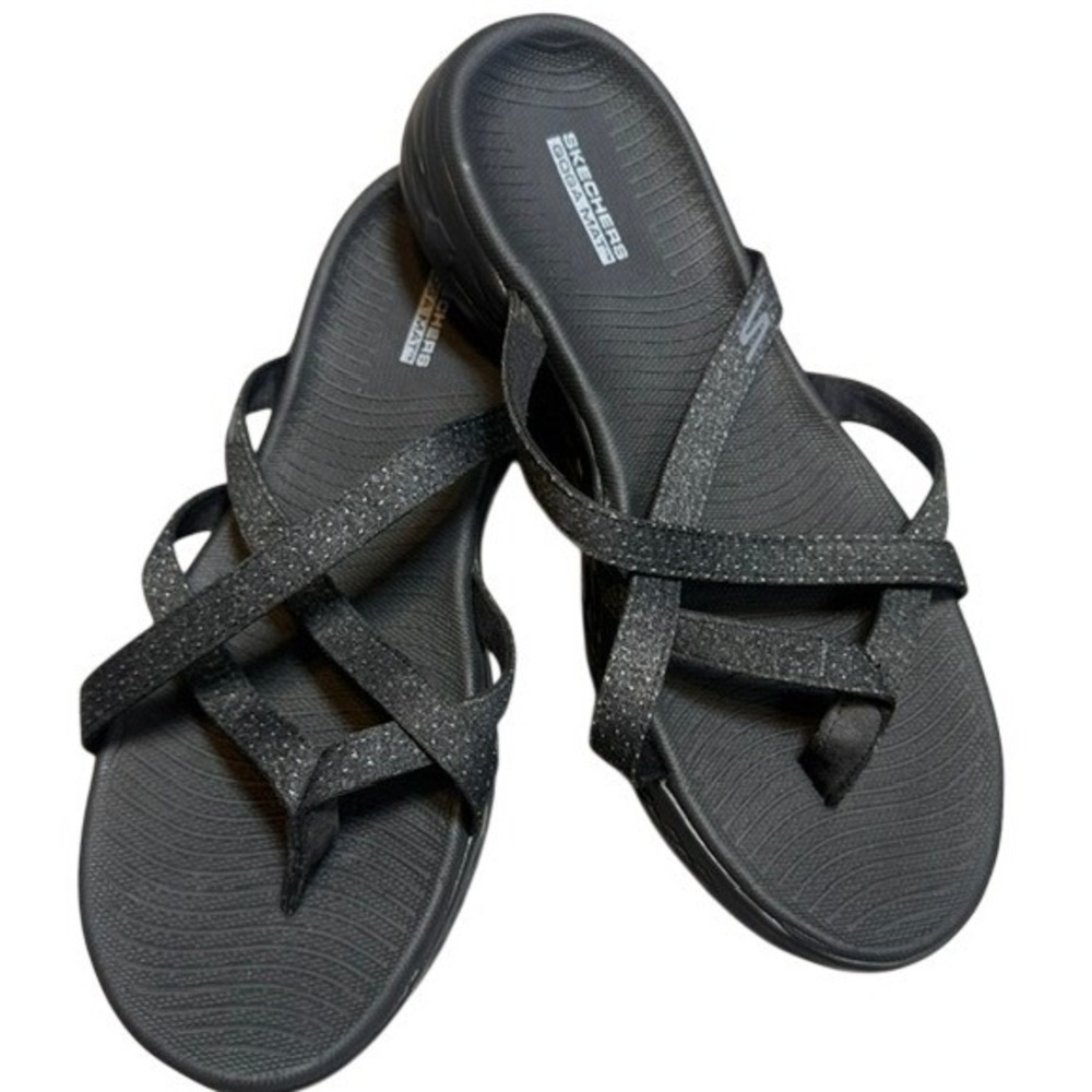 Sketchers Women's Gogo Mat Black Strappy Flip Flop Strappy Slip On Sandals 10